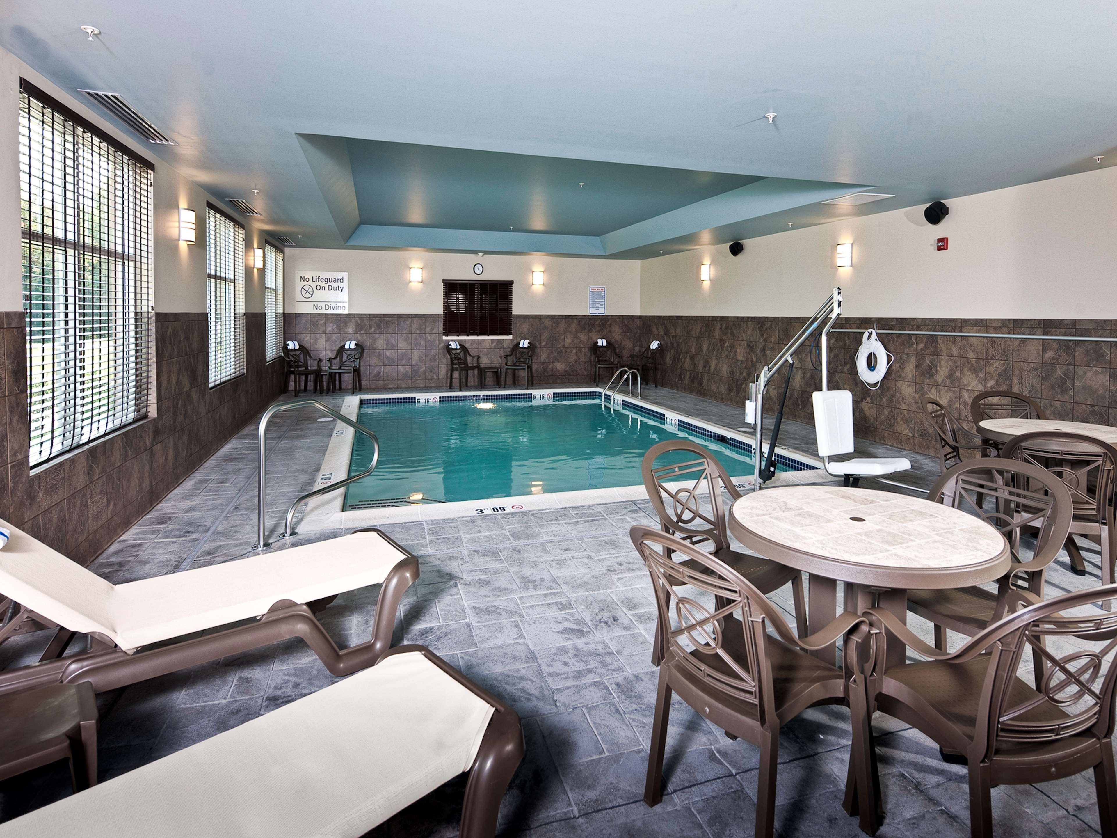 Hampton Inn Augusta Bagian luar foto