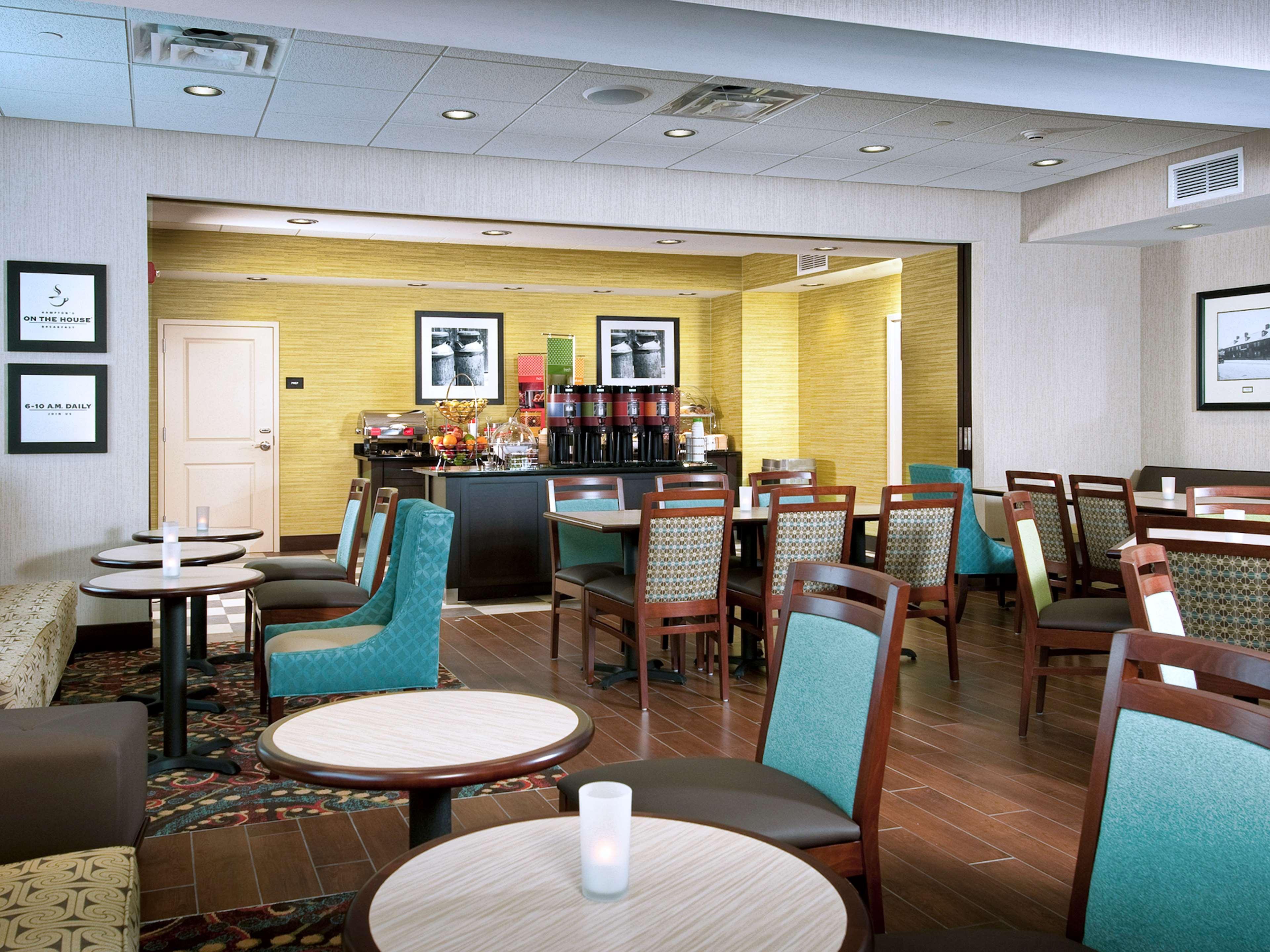 Hampton Inn Augusta Bagian luar foto