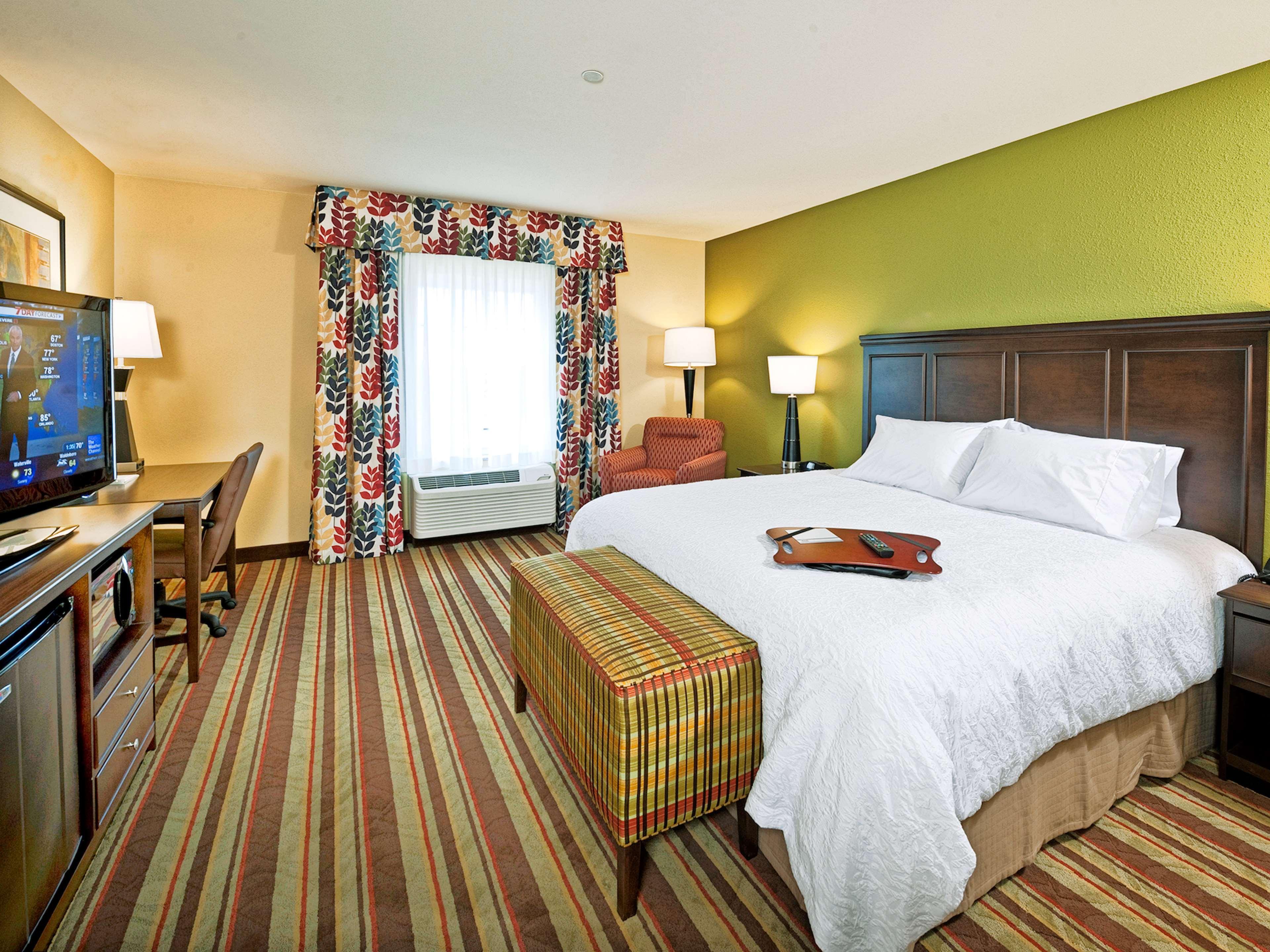 Hampton Inn Augusta Bagian luar foto