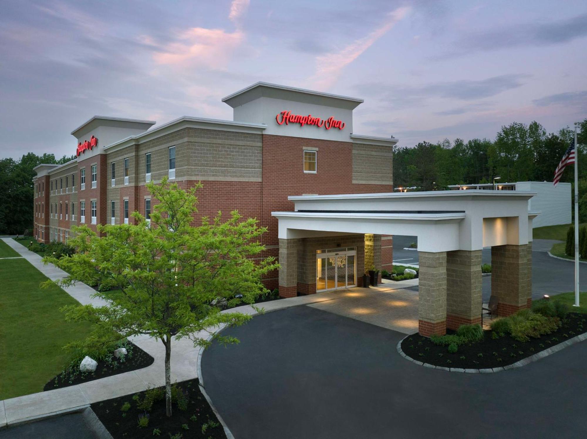 Hampton Inn Augusta Bagian luar foto